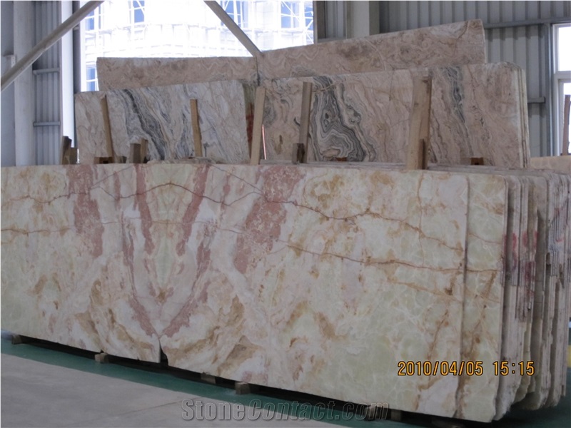 Onyx Slabs & Tiles