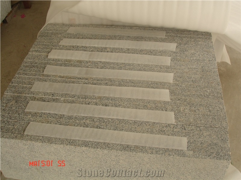 G350 Yellow Granite Slabs & Tiles