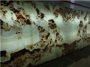 Onyx Laminated Glass Backlit Tiles & Slabs, Carped Onyx