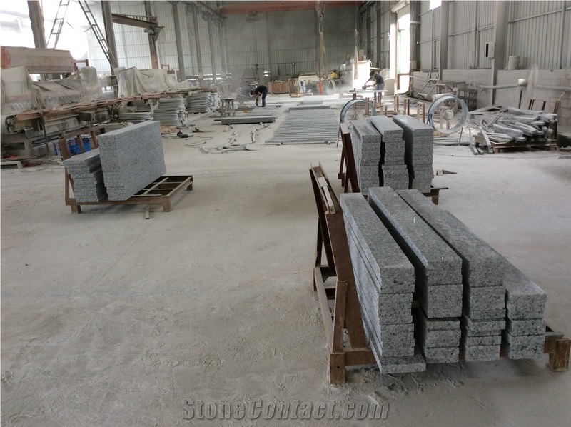 Low Price Spray White Granite Tombstone,Monuments,Poland Tombstone