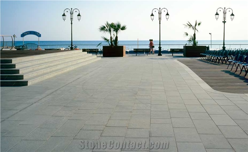 Pietra Serena Sandstone Exterior Pavement