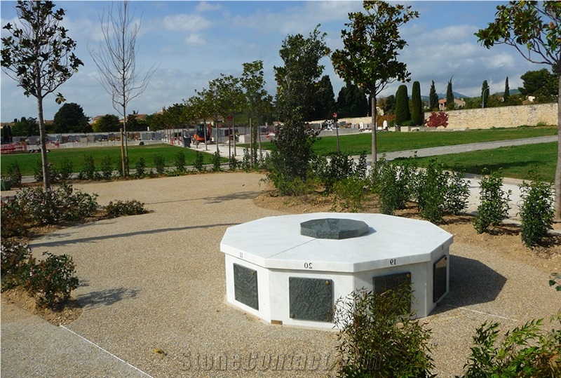 Circular Model Columbariums Gamme Prestige