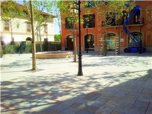 El Centro Roca Village Piedra Girone Pavement