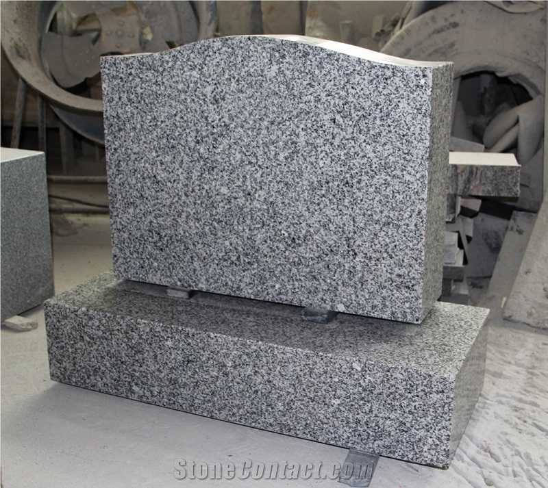 Sierra Gray G603 American Die and Base Monument