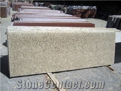 Crystal Yellow Granite Slab, India Yellow Granite