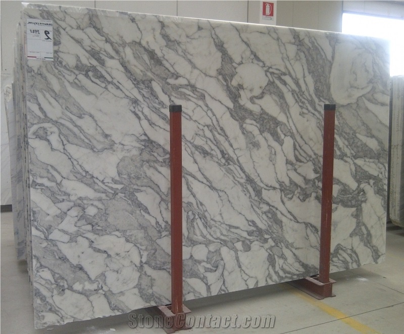 Calacatta Crystal Marble and Black Fossil Marble Blocks