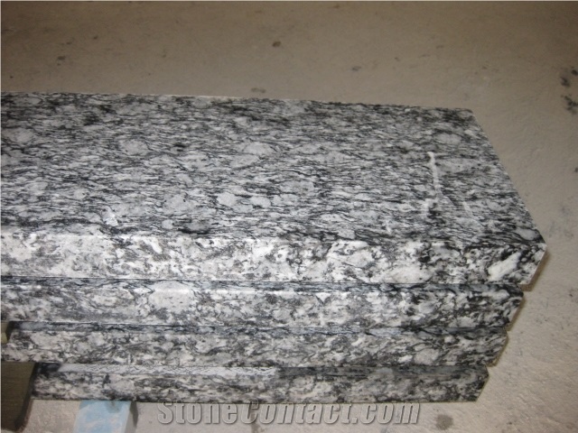 Spray White Granite Tombstone with Packing