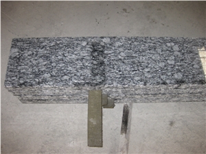 Spray White Granite Tombstone with Packing