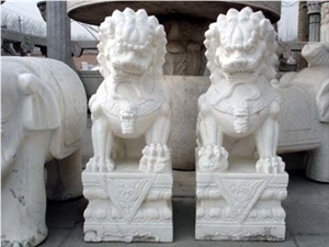 White Jade Marble Stone Lion Sculpture