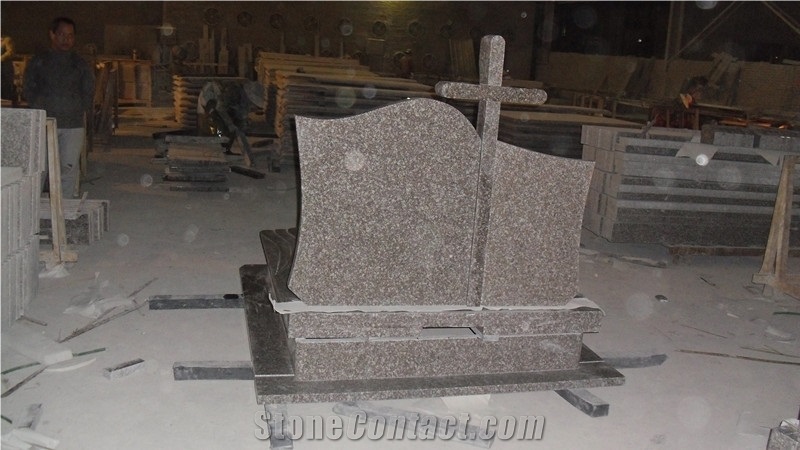 G664 Granite Cross Monument Poland Design Style