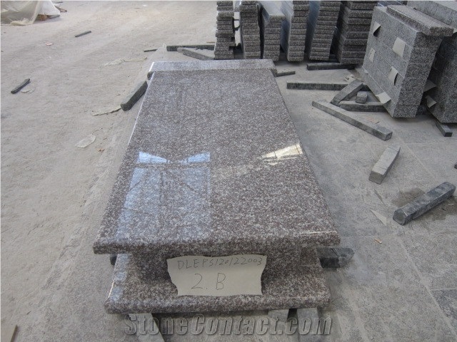 G664 Granite Cross Monument Poland Design Style