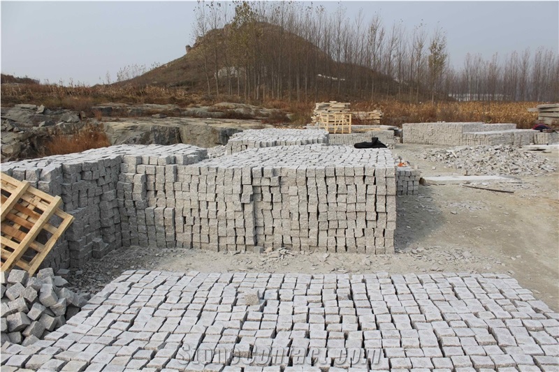 G375 Light Grey Granite Cobble Stone