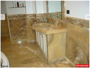 Montalcino Imperiale Onyx Bathroom Design