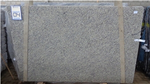 Santa Cecilia Light Granite Slabs, Brazil Yellow Granite