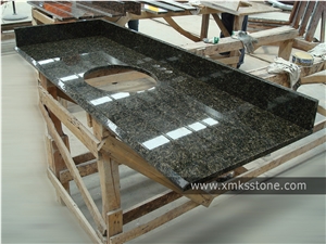 Vt-2002 Verde Ubatuba Granite Bath Top Set, Under Mount Sink Cutting Out, for Hotel, Apartment, Condo, Supermarket