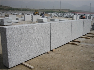 G341 Bush Hammered Quality Big Wall Stones