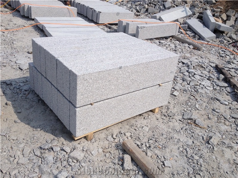 G341 Grey Granite Kerbstone