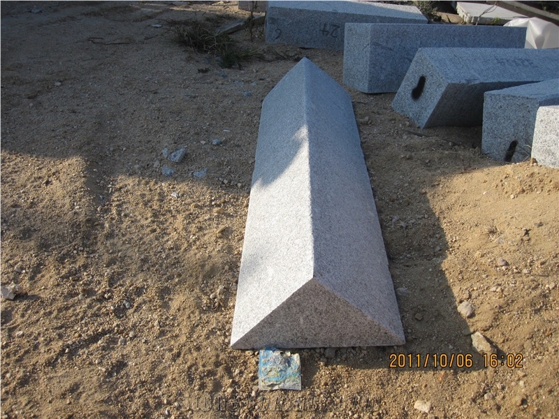 G341 Wall Stone Of Special Shape