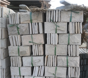 White Sandstone Cladding/Walling Mushroom Stone