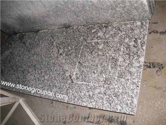 Spray White Granite Kitchen Countertops