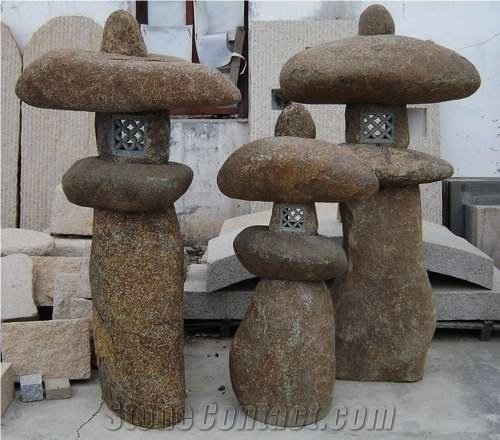 Natural River Stone Garden Lantern Carvings