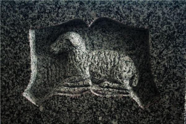 Sierra Gray G603 Upright Monument W/ Lamb Carved