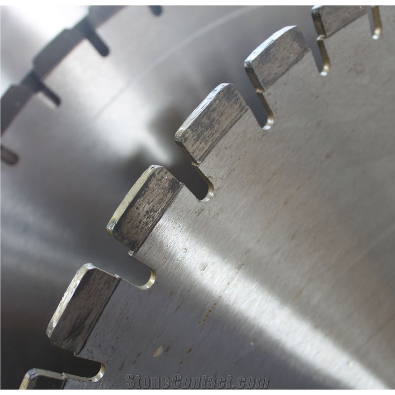High Peformance Diamond Saw Blade for Cutting Concrete