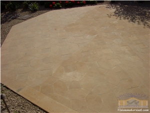 Sandy Cream Limestone Exterior Pattern