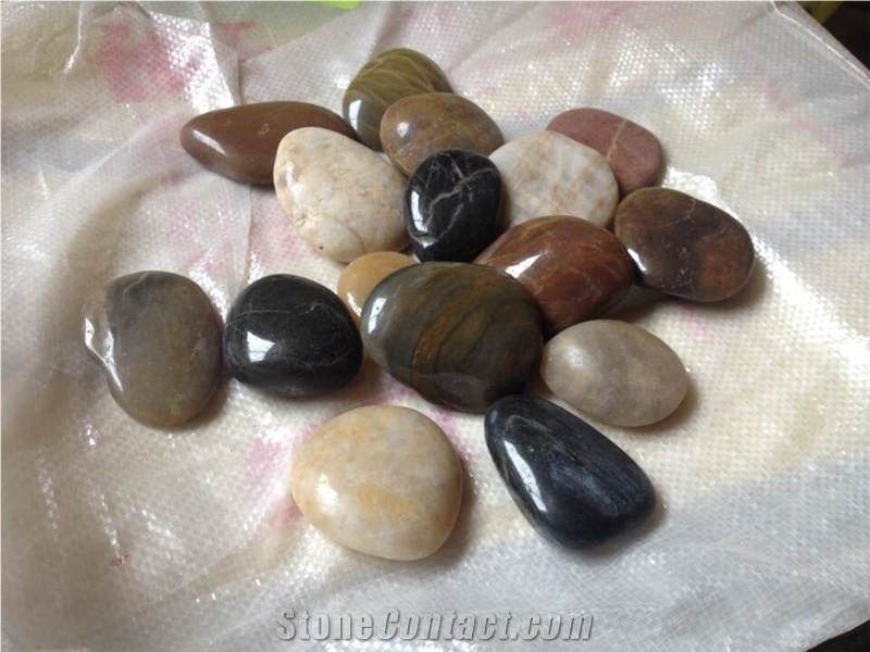 Natural Polished Pebbles and Gravels for Landscaping, Paving, Building, Home Decoration Ect