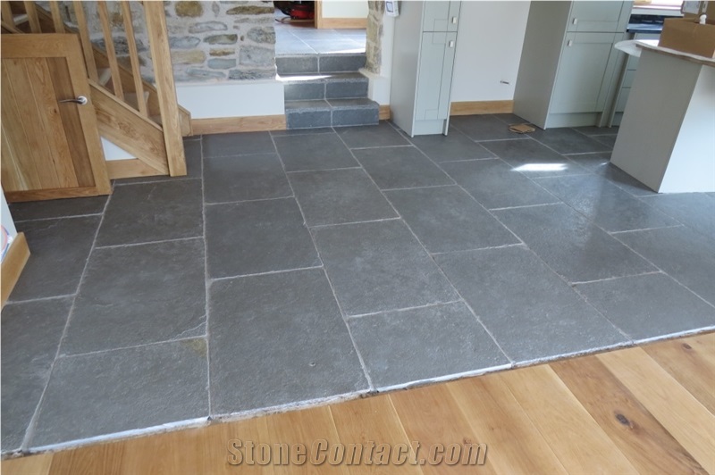 Mustang Slate Floor Tiles