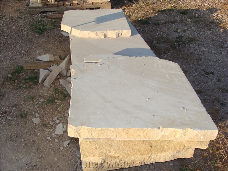 Lueders Limestone Sawn Slabs