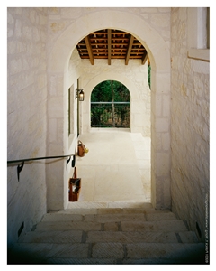 Tuscany Cut Texas White Limestone Building Ornaments, Masonry