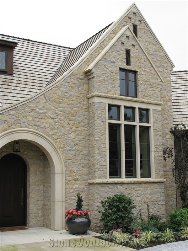 Texas Cream Window Surround, Parapet Cap and Arch