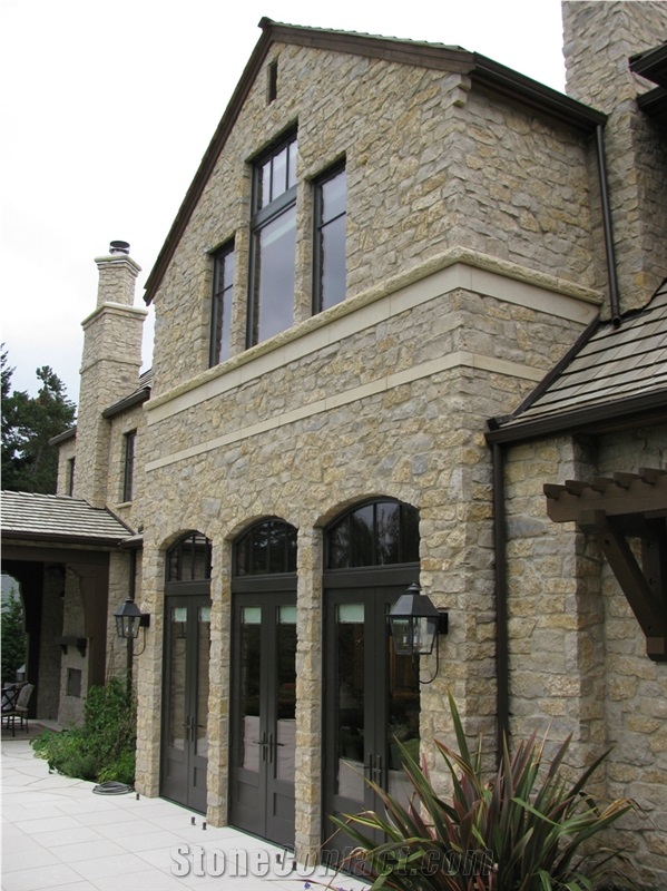 Texas Cream Window Surround, Parapet Cap and Arch