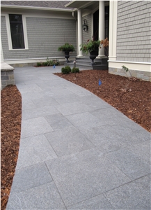 Bristol Black Granite Thermalled Courtyard Road Pavers Bristol Black Granite Thermalled Courtyard Road Pavers