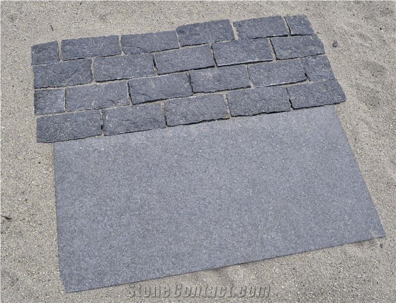 Bristol Black Granite Thermalled Courtyard Road Pavers