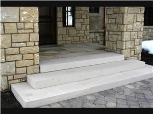 Desert Blonde Sandstone Split-Face and Squares/Rectangles Wall Stones
