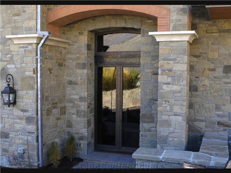 Frontier Sandstone Tumbled Rubble Wall