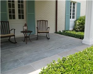 Oslo Gray Sandstone Sawn Patio Pattern