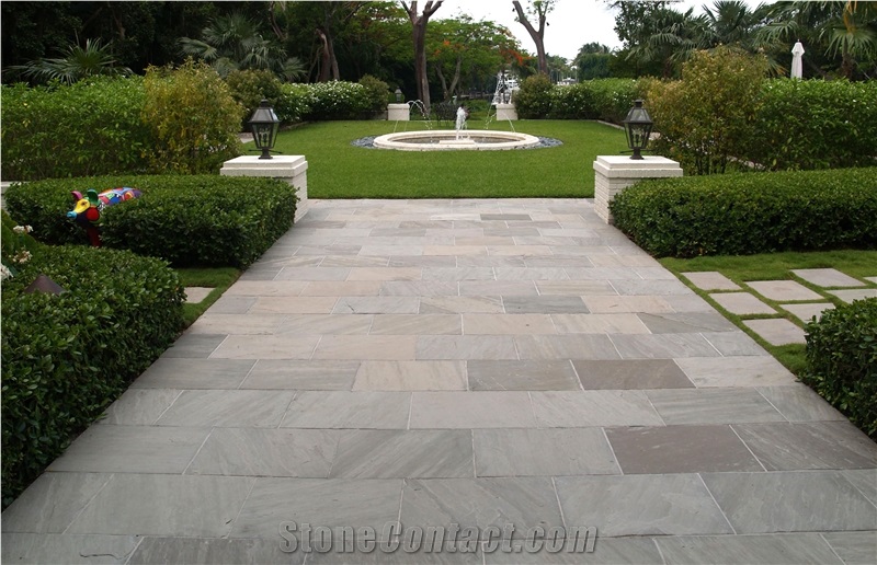 Oslo Gray Sandstone Sawn Patio Pattern