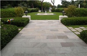 Oslo Gray Sandstone Sawn Patio Pattern