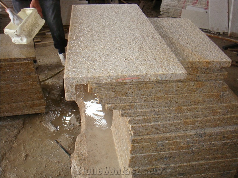 G682 Bullnose/Square Rebated Edging Swimming Pool Coping, China Yellow Granite
