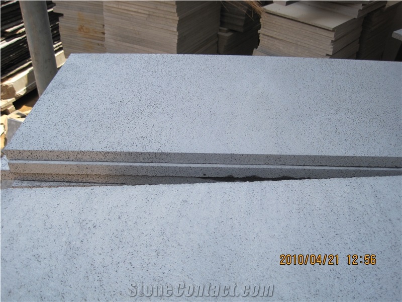 Hainan Black/Dark Basalt Pool Coping