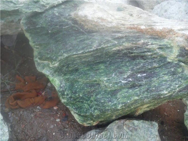 Good Quality Rough Nephrite Jade & Jade Stones from Pakistan