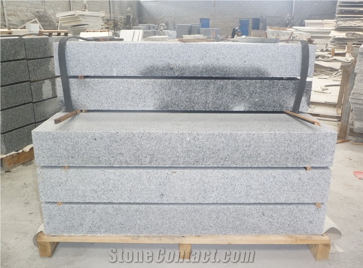 China Grey Sesame Granite Curbstone Kerbs Exterior Landscaping Road Stone, Road Stone, Kerbstones