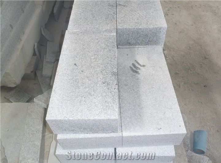 China Grey Sesame Granite Curbstone Kerbs Exterior Landscaping Road Stone, Road Stone, Kerbstones