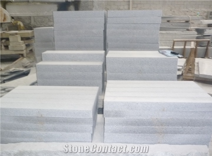 China Grey Sesame Granite Curbstone Kerbs Exterior Landscaping Road Stone, Road Stone, Kerbstones