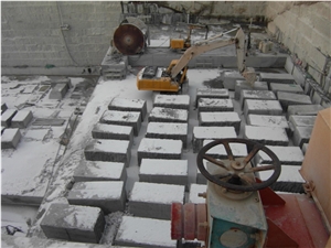China Imperial Cafe Brown Diamond Granite Tiles,Machine Cutting Slabs Panel,Floor Paving Pattern Interior Stepping Stone