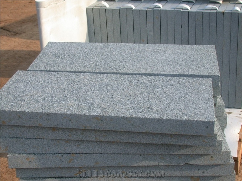 Green Sesame Granite Tilesm Polsihed High Glossy Machine Cutting Slabs, China Green Granite Sesame Floor Paving Pattern
