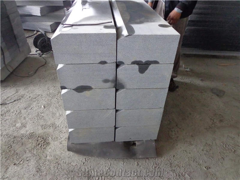 G654 Dark Grey Granite Kerbstone,China Black Granite